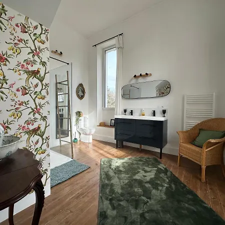 Chateau Guirotte 3* Moncaut