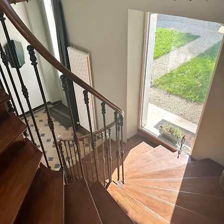 Chateau Guirotte 3* Moncaut