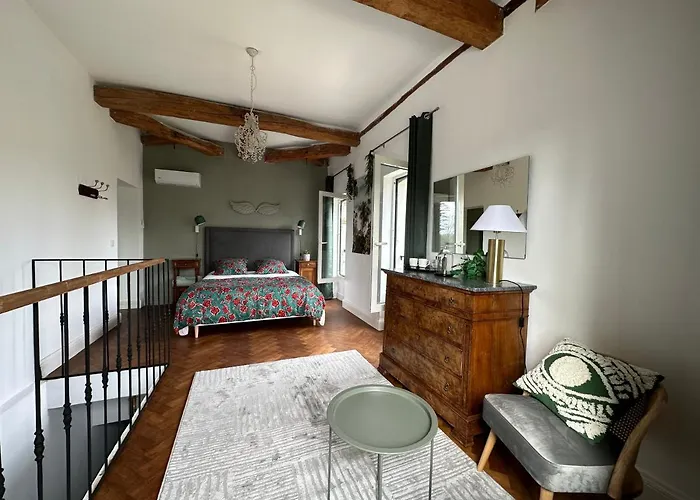 Chateau Guirotte Bed & Breakfast 3*