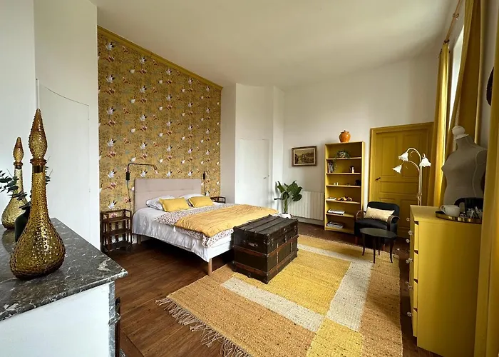 Chateau Guirotte Bed & Breakfast