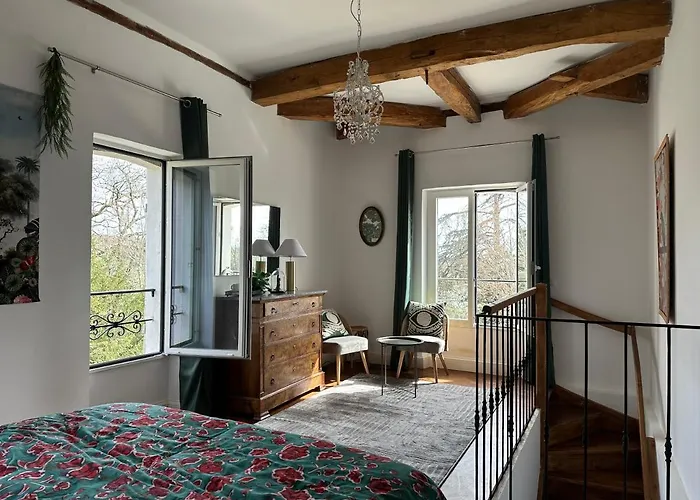 Bed & Breakfast Chateau Guirotte 3*