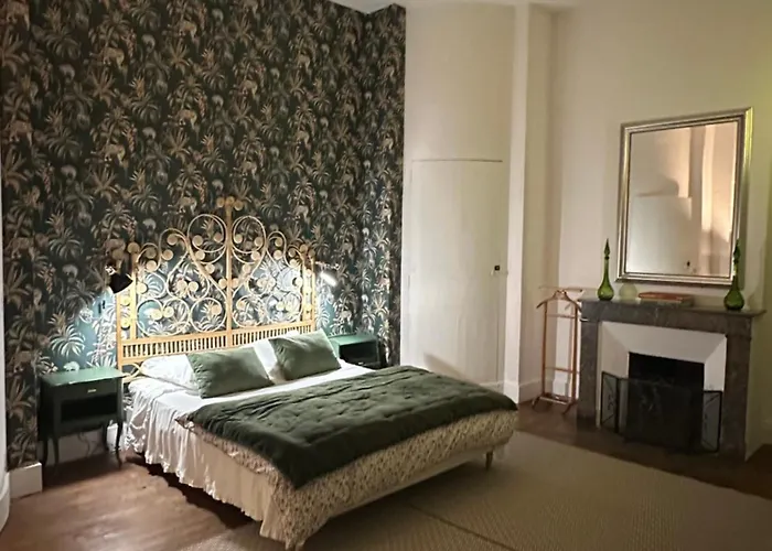 Chateau Guirotte Bed & Breakfast 3*