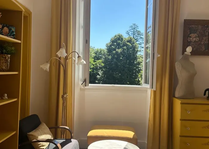 Chateau Guirotte Bed & Breakfast 3*